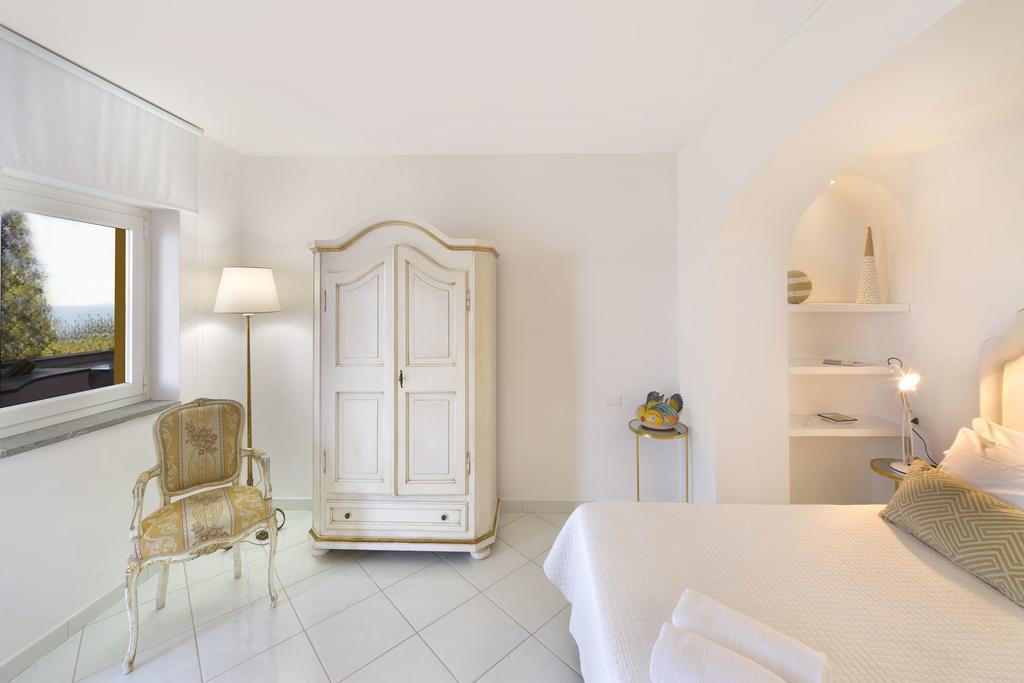 Torre Di Cesare Hotel ไมยอรี ภายนอก รูปภาพ